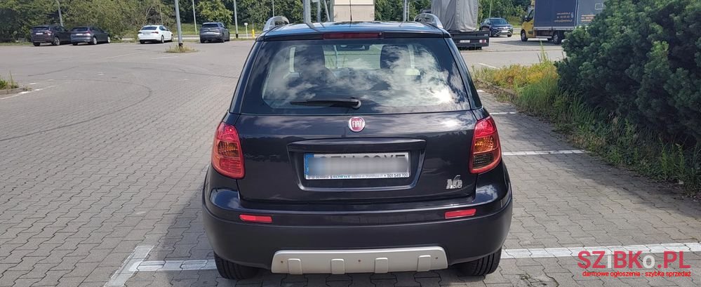 2010' Fiat Sedici photo #4