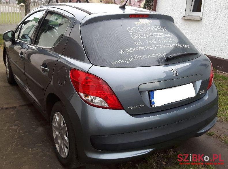 2010' Peugeot photo #2