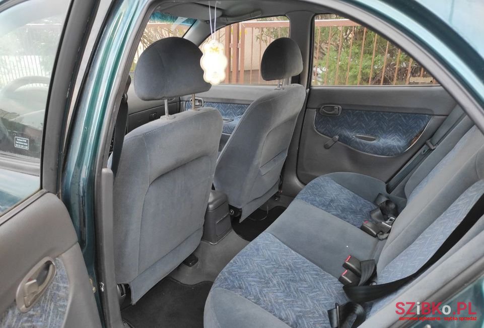 1997' Daewoo Nubira photo #6