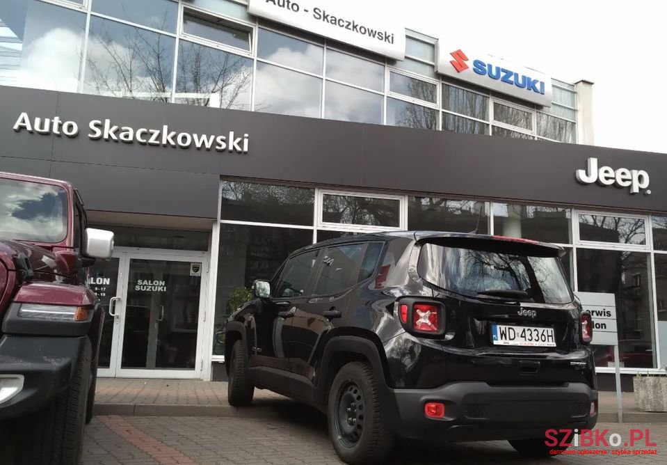 2018' Jeep Renegade photo #5