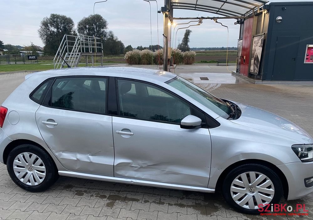 2009' Volkswagen Polo photo #4