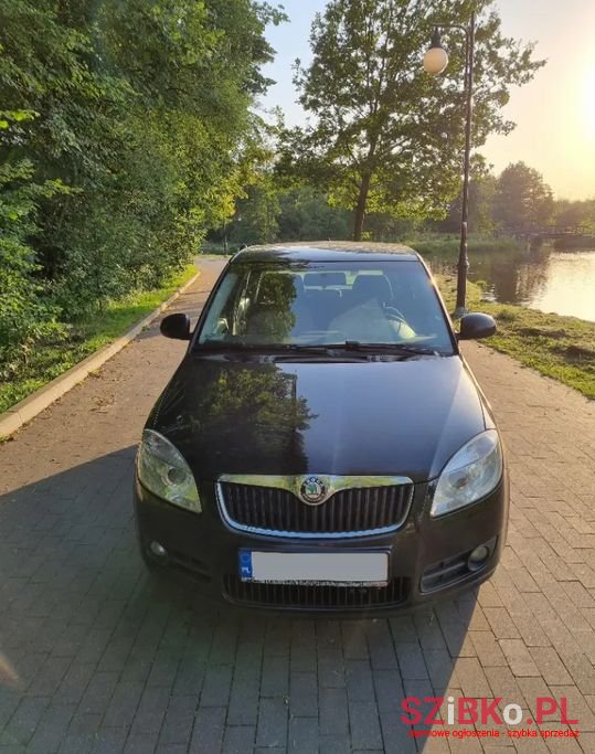 2008' Skoda Fabia photo #2
