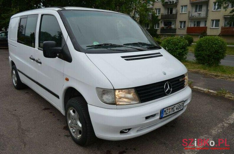 2002' Mercedes-Benz VITO photo #1