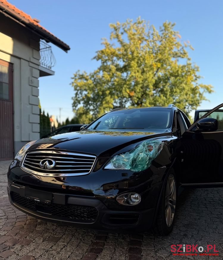 2015' Infiniti QX50 photo #3