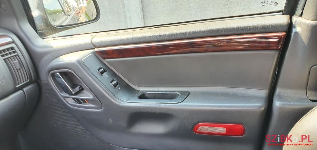 2002' Jeep Grand Cherokee photo #6