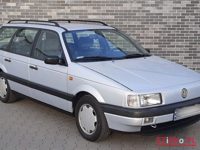1992' Volkswagen Passat photo #6
