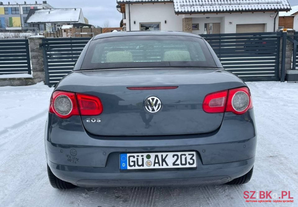 2006' Volkswagen Eos photo #6