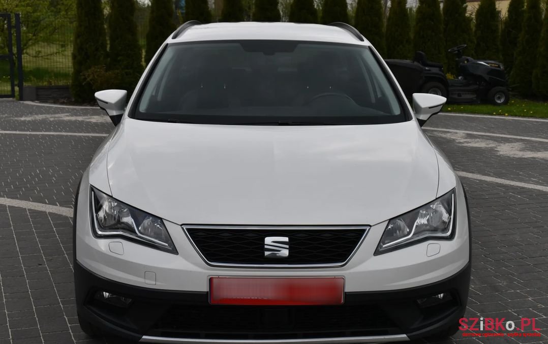 2019' SEAT Leon photo #1