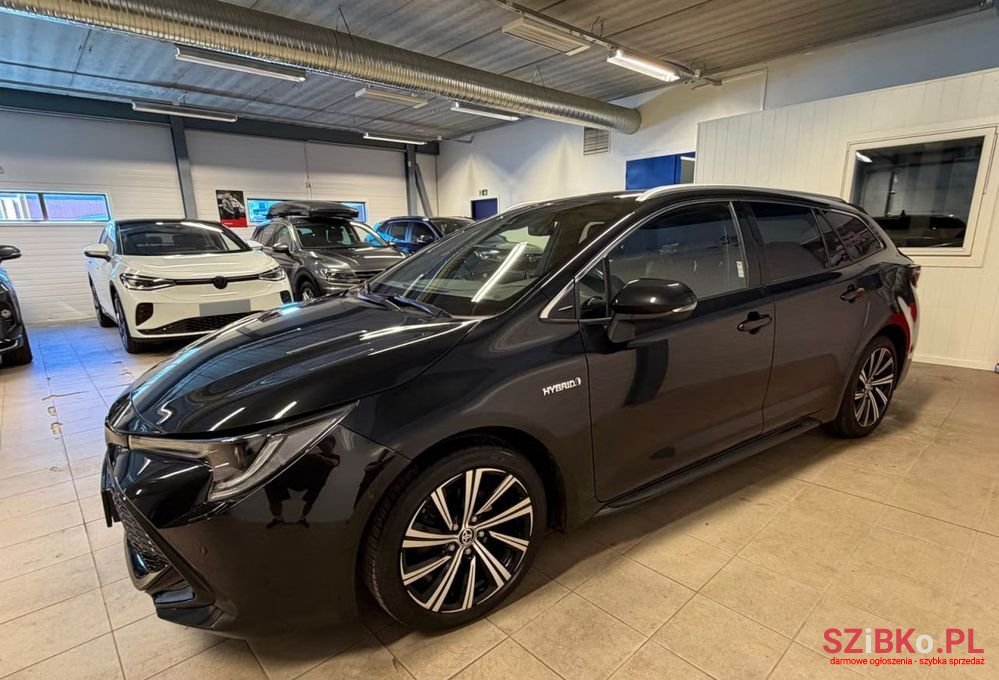 2021' Toyota Corolla 1.8 Hybrid Active photo #3