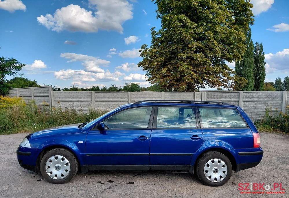 2001' Volkswagen Passat Variant photo #6