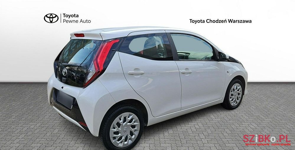 2021' Toyota Aygo photo #6