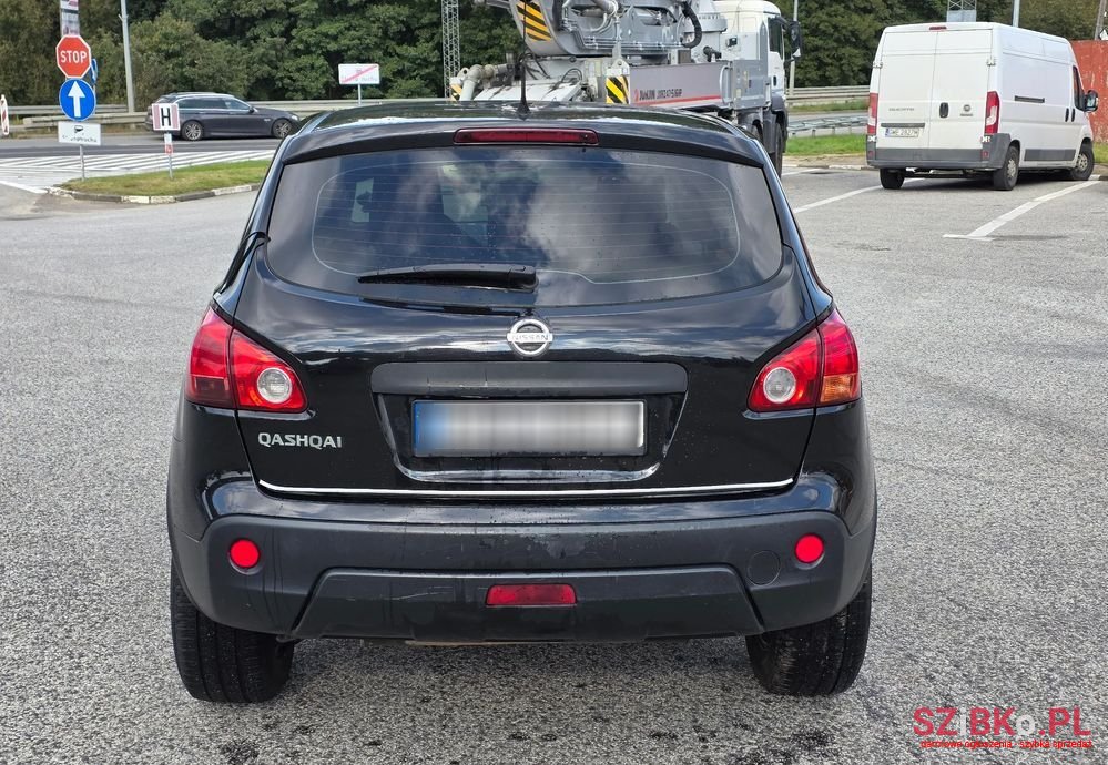 2010' Nissan Qashqai 2.0 4X4 Tekna Cvt photo #5