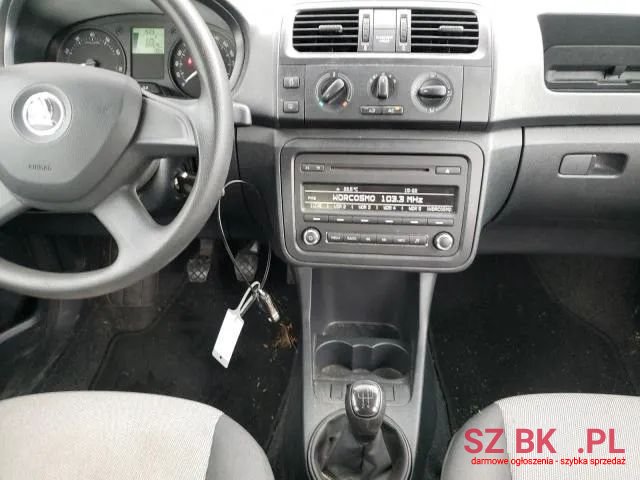 2013' Skoda Fabia photo #6