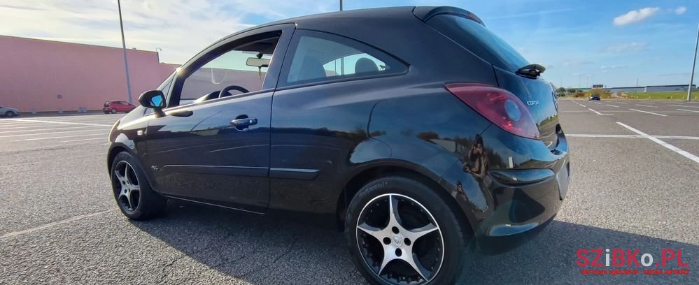 2007' Opel Corsa 1.2 16V Sport photo #4