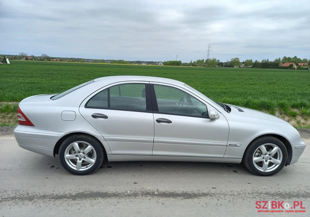 2003' Mercedes-Benz C-Class photo #1