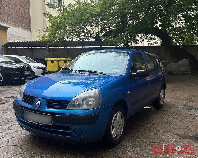 2005' Renault Clio photo #1