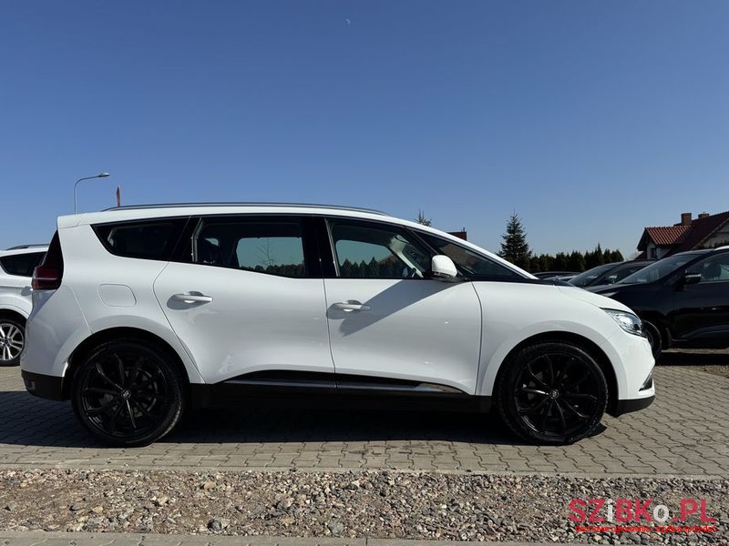 2017' Renault Grand Scenic photo #3