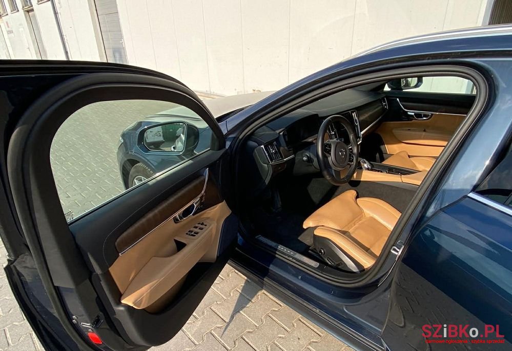 2022' Volvo V90 photo #4