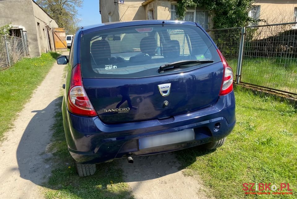 2010' Dacia Sandero photo #4