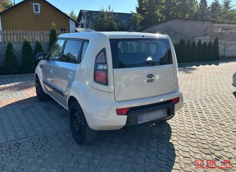 2010' Kia Soul 1.6 Crdi Xl photo #6