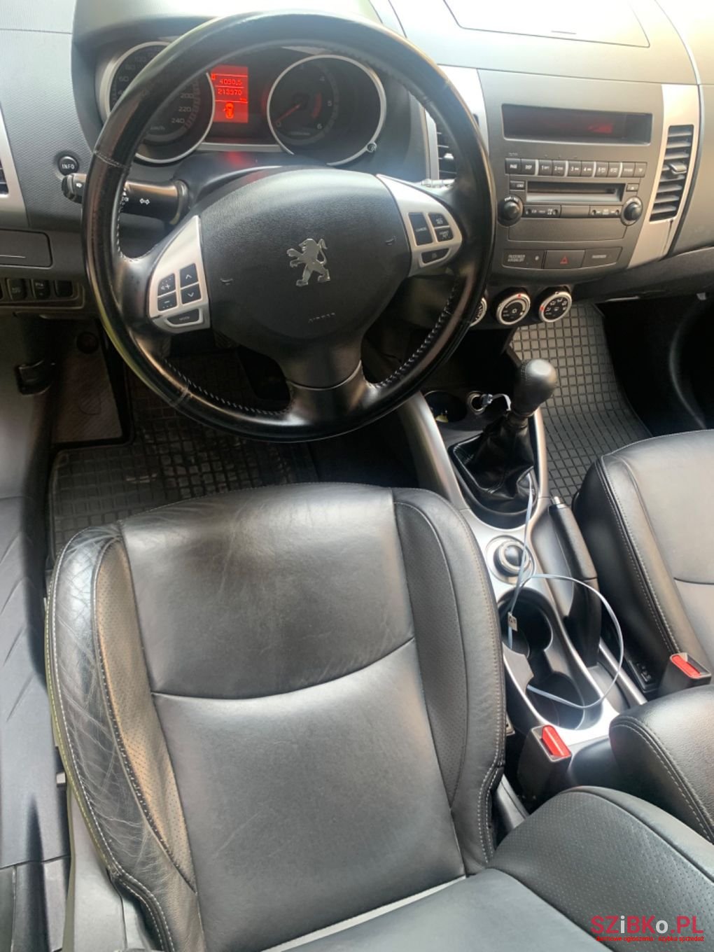 2008' Peugeot 4007 photo #6