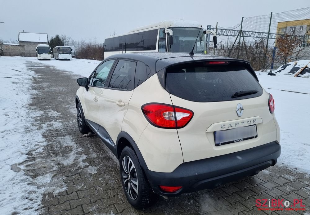 2016' Renault Captur photo #3