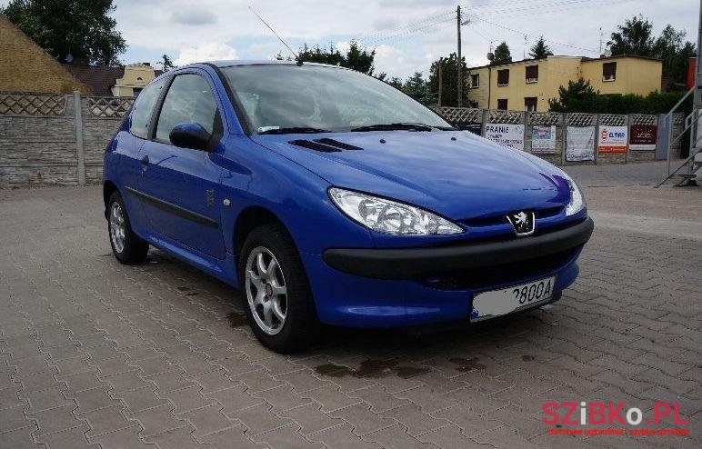 2004' Peugeot 206 photo #2