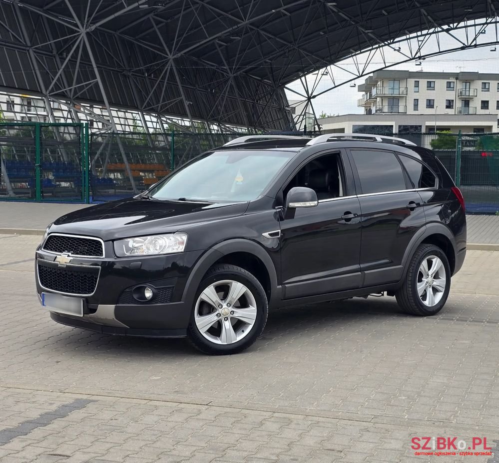 2012' Chevrolet Captiva photo #3