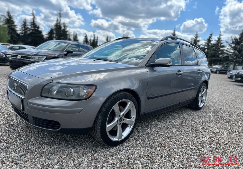 2006' Volvo V50 2.0D photo #2