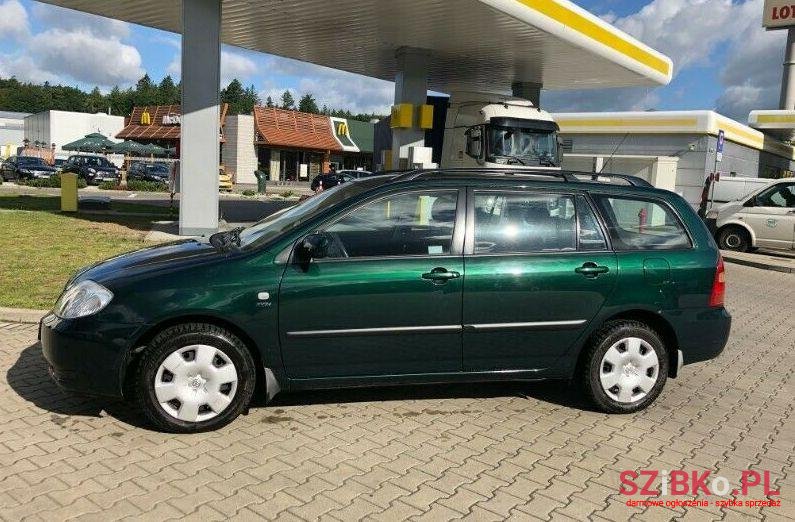 2004' Toyota Corolla photo #1