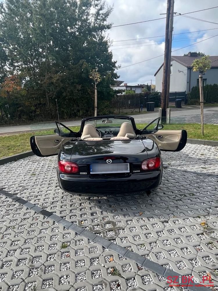 2005' Mazda MX-5 photo #6