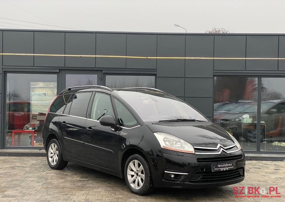 2010' Citroen C4 Grand Picasso photo #2