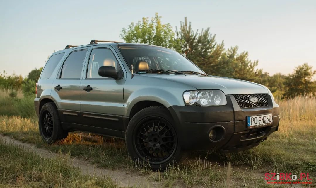 2005' Ford Maverick photo #2
