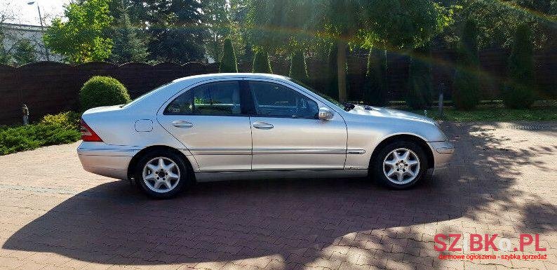 2003' Mercedes-Benz Klasa C photo #1