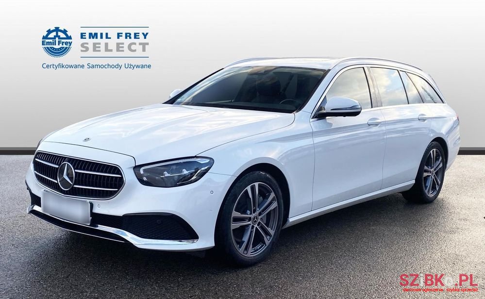 2021' Mercedes-Benz E-Class photo #1