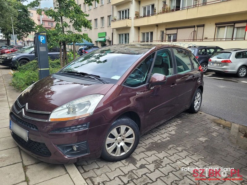 2008' Citroen C4 Picasso photo #3