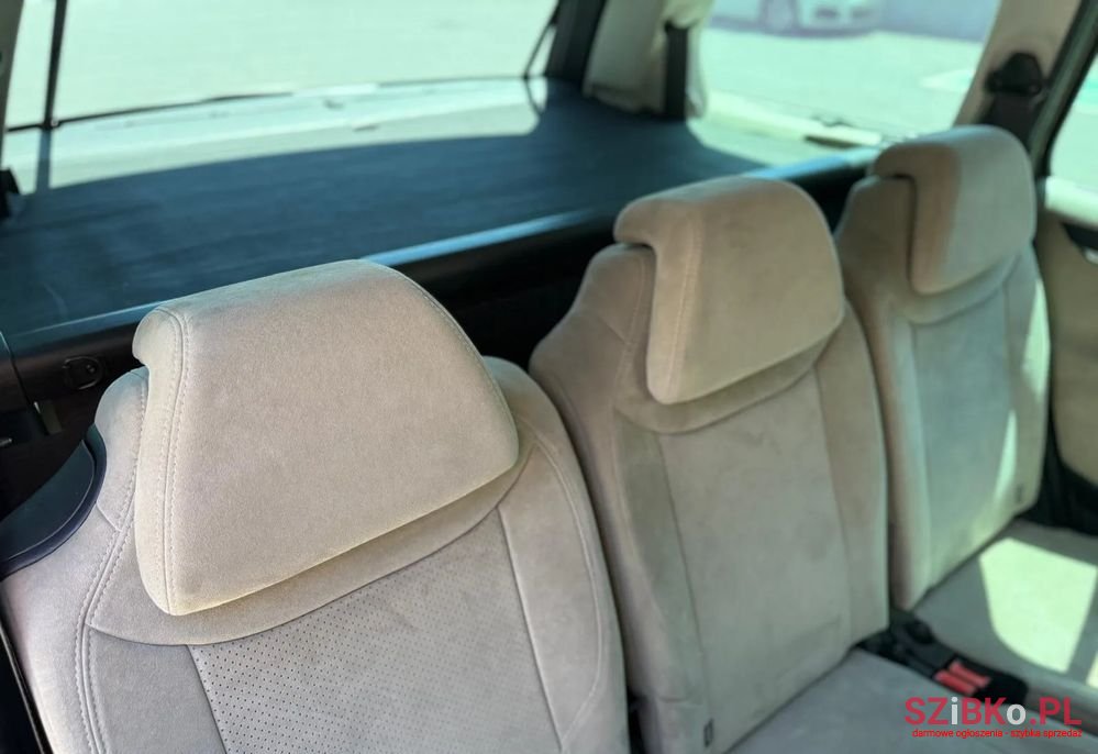 2009' Citroen C4 Grand Picasso photo #6