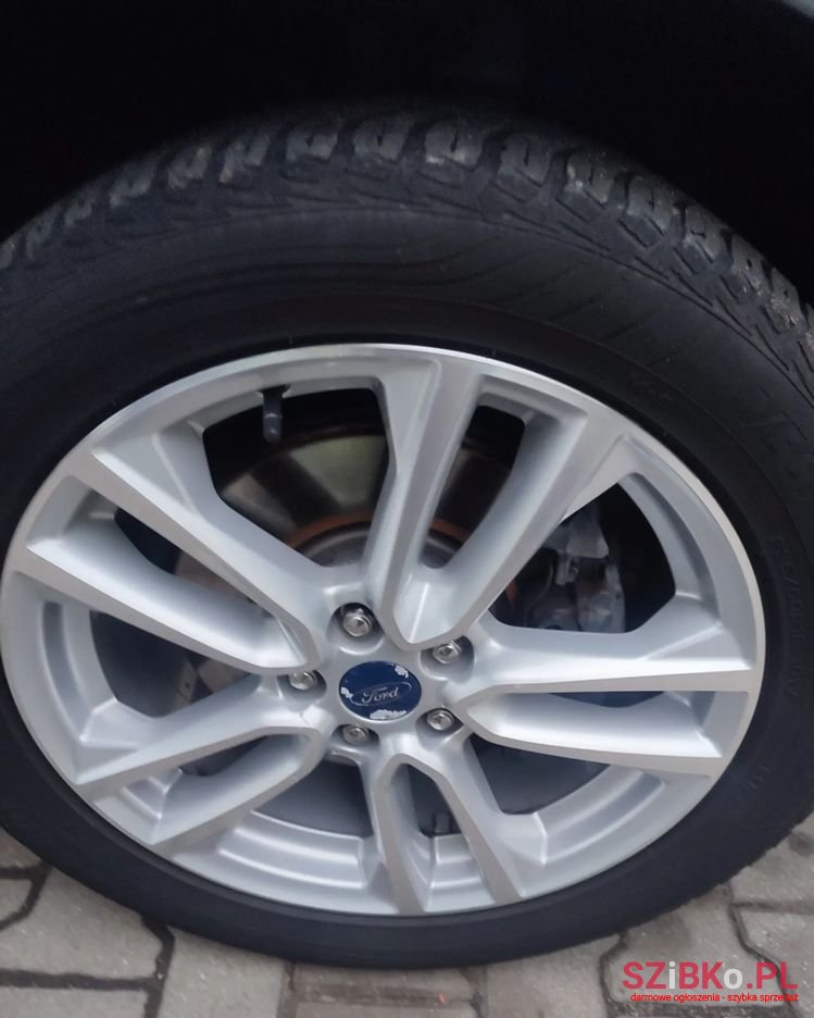 2015' Ford Kuga photo #6