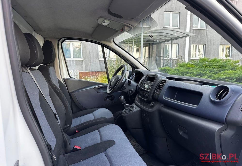 2017' Opel Vivaro L1H1 2,9T Edition photo #6