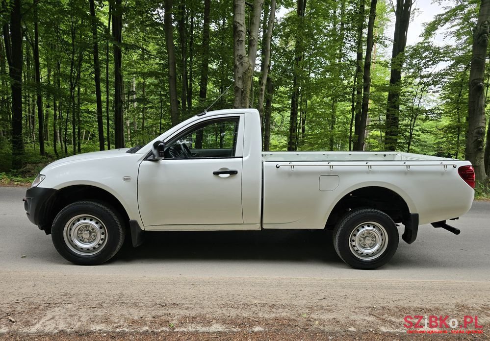 2013' Mitsubishi L200 photo #4