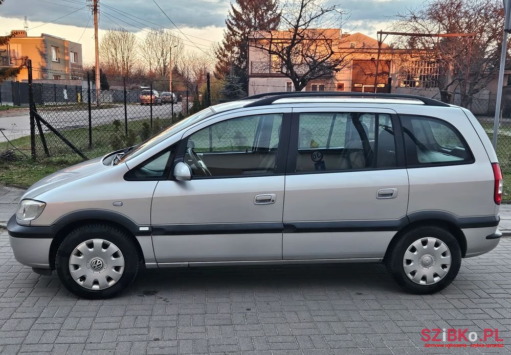 2004' Opel Zafira 1.8 16V Comfort photo #4