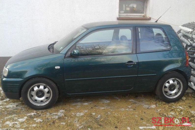 2001' SEAT photo #1