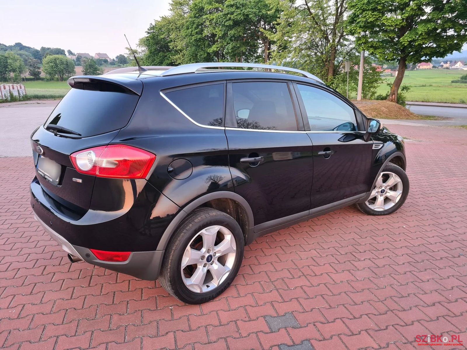 2008' Ford Kuga photo #2