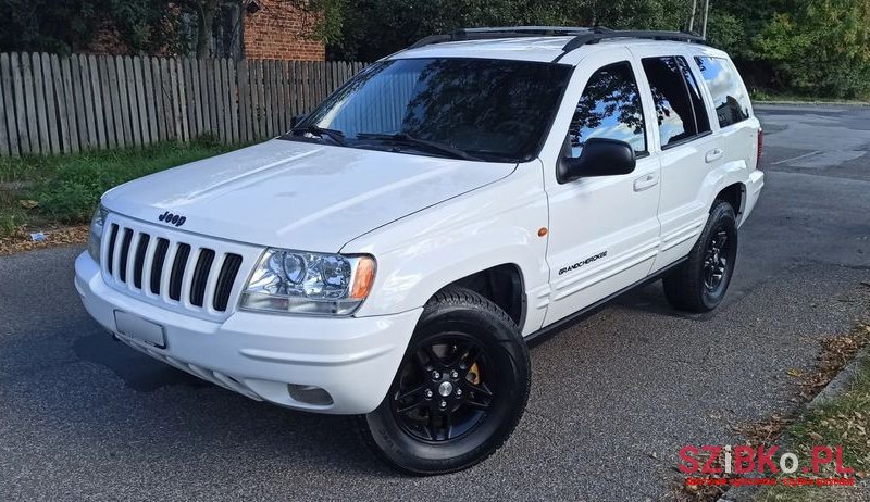 2000' Jeep Grand Cherokee 4.7 Limited photo #1