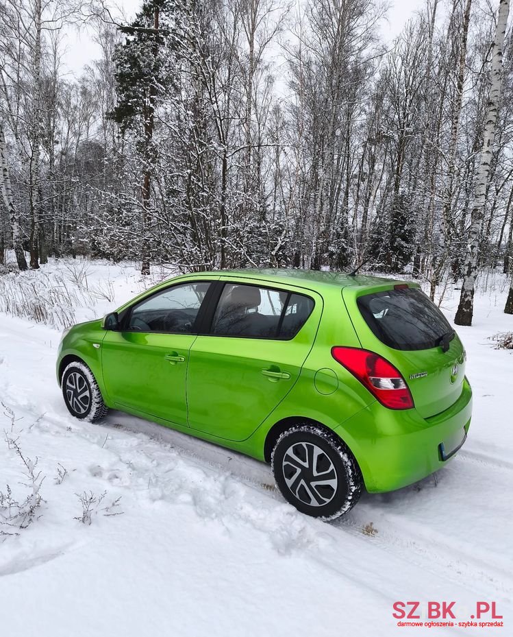 2010' Hyundai i20 photo #4