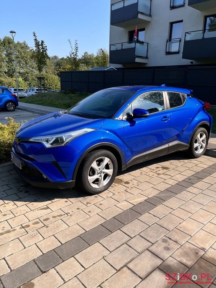 2016' Toyota C-HR 1.2 T Premium photo #1
