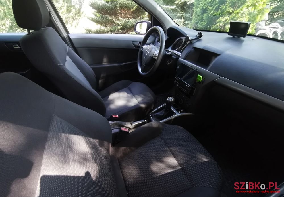 2004' Opel Astra Iii 1.4 Enjoy photo #5