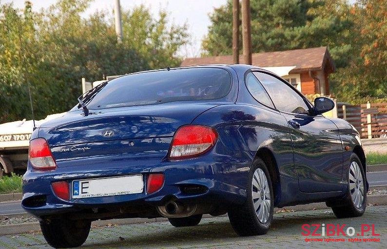 2000' Hyundai Coupe photo #1