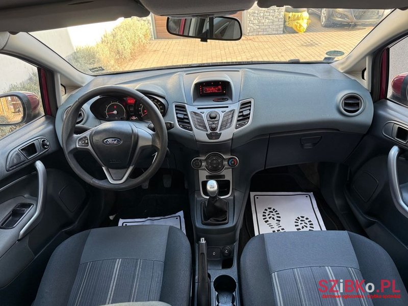 2010' Ford Fiesta 1.25 Titanium photo #5