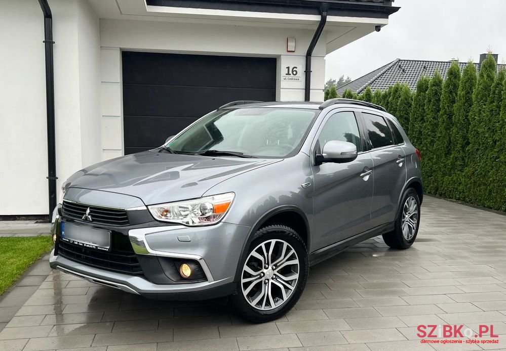 2016' Mitsubishi ASX photo #6